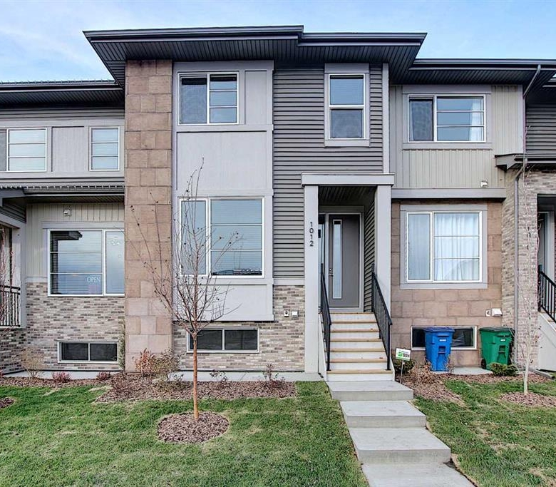 322 Sundown Road, Cochrane, Alberta, T4C 3H2