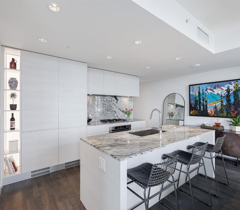 #1608 310 12 Avenue SW, Calgary, Alberta, T2R 1B5