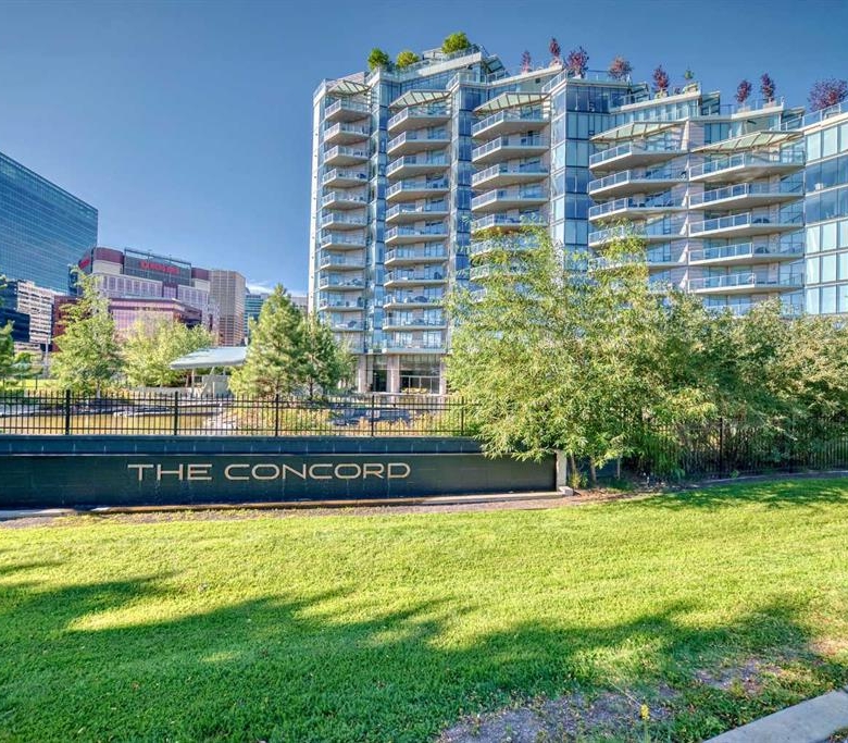 #302 738 1 Avenue SW, Calgary, Alberta, T2P 5G8