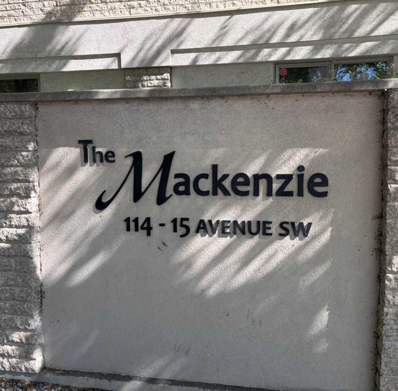 #205 114 15 Avenue SW, Calgary, Alberta, T2R 0P5