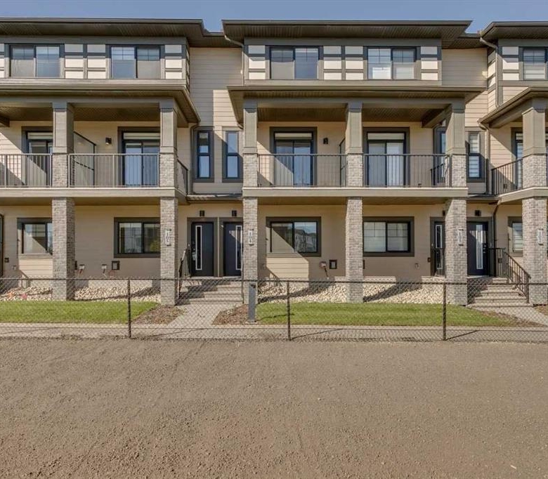 #104 285 Chelsea Court, Chestermere, Alberta, T1X2W7