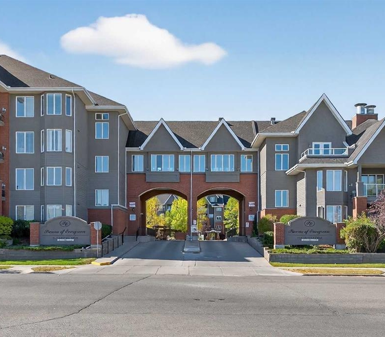 #446 15 Everstone Drive SW, Calgary, Alberta, T2Y 5B5