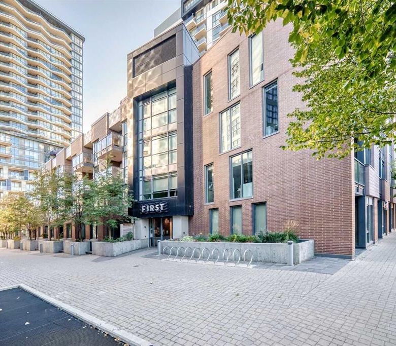 #423 619 Confluence Way SE, Calgary, Alberta, T2G 1C1