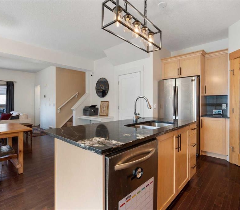 #2 4709 17 Avenue NW, Calgary, Alberta, T3B 0P4