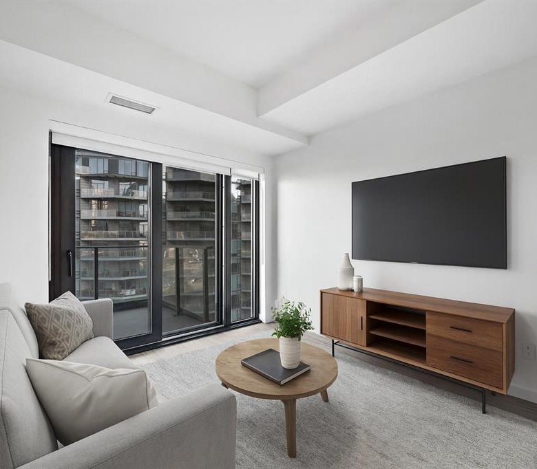 #913 730 2 Avenue SW, Calgary, Alberta, T2P 1R8