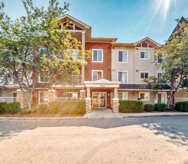 #4212 70 PANAMOUNT Drive NW, Calgary, Alberta, T3K 5Z1