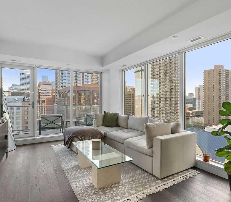 #1207 1025 5 Avenue SW, Calgary, Alberta, T2P1N4