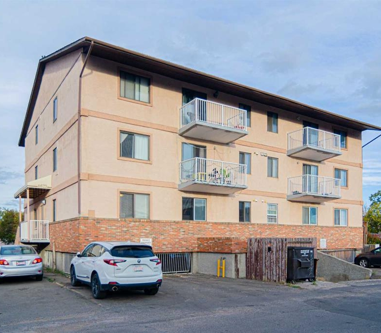 #103 6825 Centre Street NW, Calgary, Alberta, T2K 5C4
