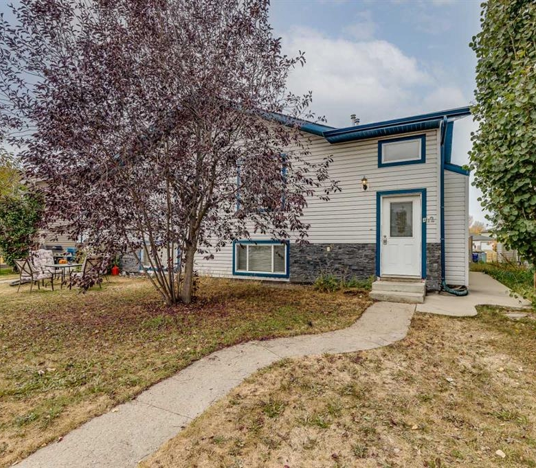 #A 12 Sierra Drive, Olds, Alberta, T4H 1X3