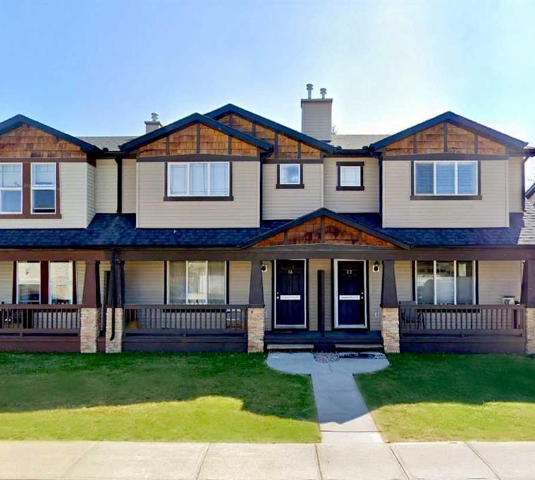 18 Panatella Park NW, Calgary, Alberta, T3K 6K4