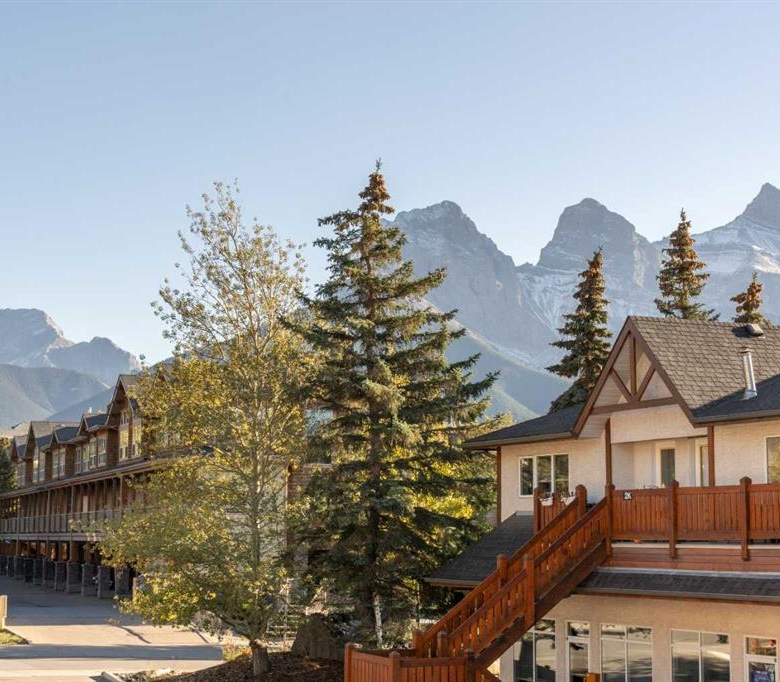 #205 112 Kananaskis Way, Canmore, Alberta, T1W 2X2