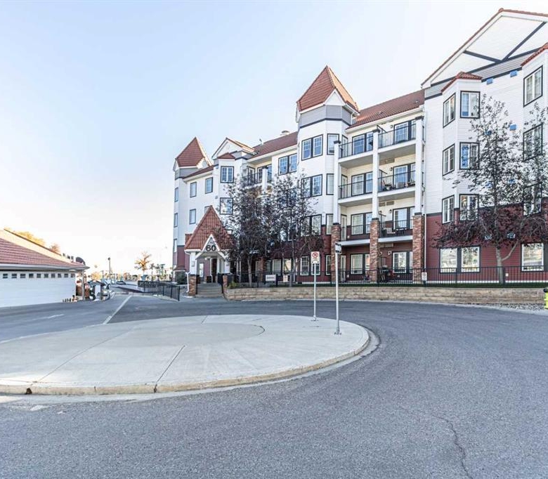 #434 60 Royal Oak Plaza NW, Calgary, Alberta, T3G 0A7