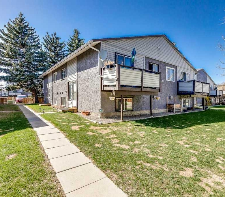 #A 109 Stanley Avenue, Okotoks, Alberta, T1S 1H8