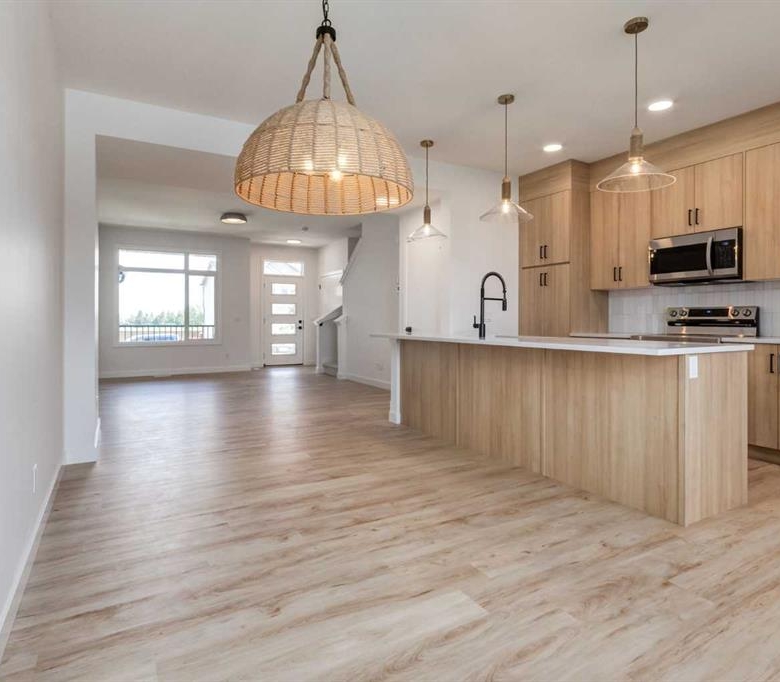 403 Clydesdale Avenue, Cochrane, Alberta, T4C 3L8