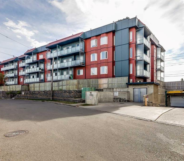 #104 335 Garry Crescent NE, Calgary, Alberta, T2K 5X1