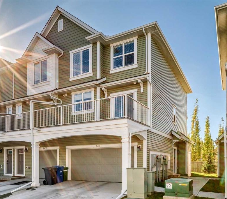 640 Copperstone Manor SE, Calgary, Alberta, T2Z 5G5