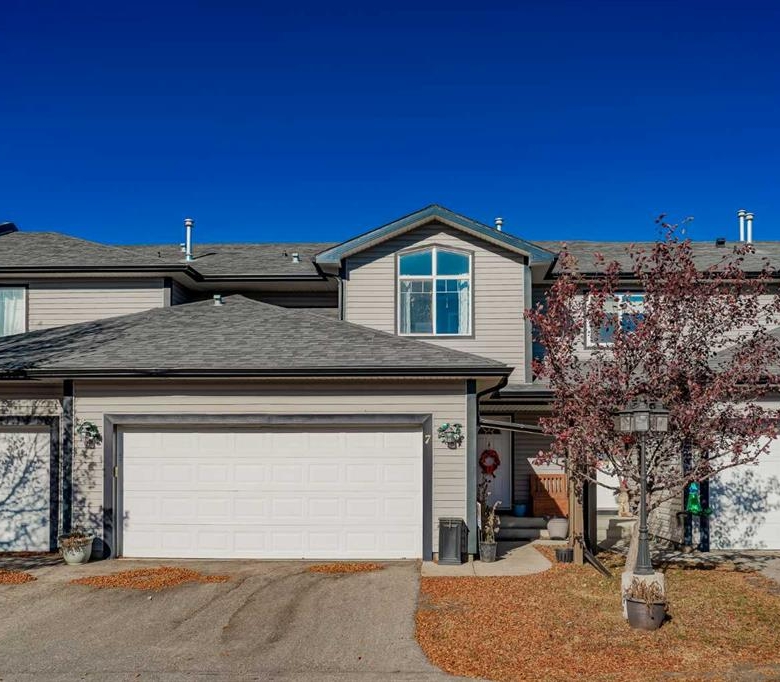 #7 102 Canoe Square SW, Airdrie, Alberta, T4B 2Z1