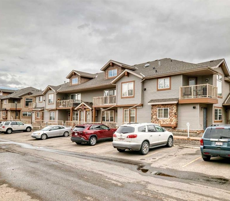 #204 150 Panatella Landing NW, Calgary, Alberta, T3K 0K8