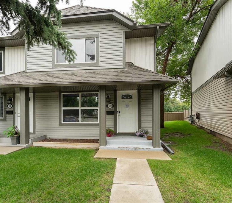 130 Woodborough Terrace SW, Calgary, Alberta, T2W5B5
