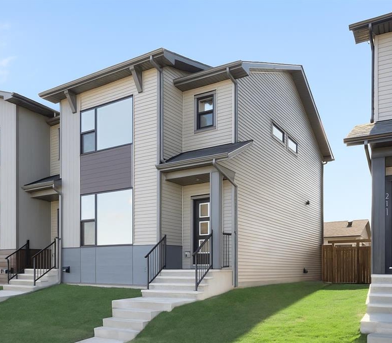 215 Belvedere Avenue SE, Calgary, Alberta, T2A8A1