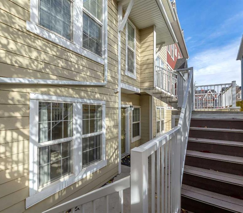 1013 Auburn Bay Circle SE, Calgary, Alberta, T3M2A3