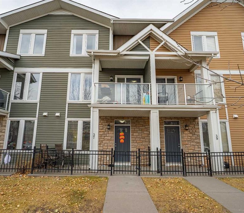 37 Auburn Bay Link SE, Calgary, Alberta, T3M 0Y5